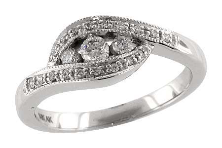 14K White Gold Diamond Ring