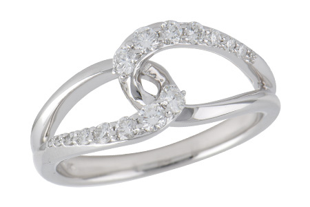 14K White Gold Diamond Ring
