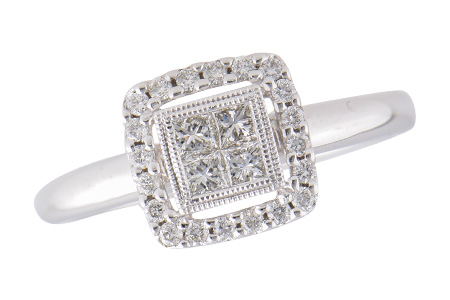14K White Gold Diamond Ring