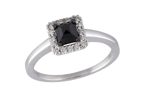 14K White Gold Diamond Ring